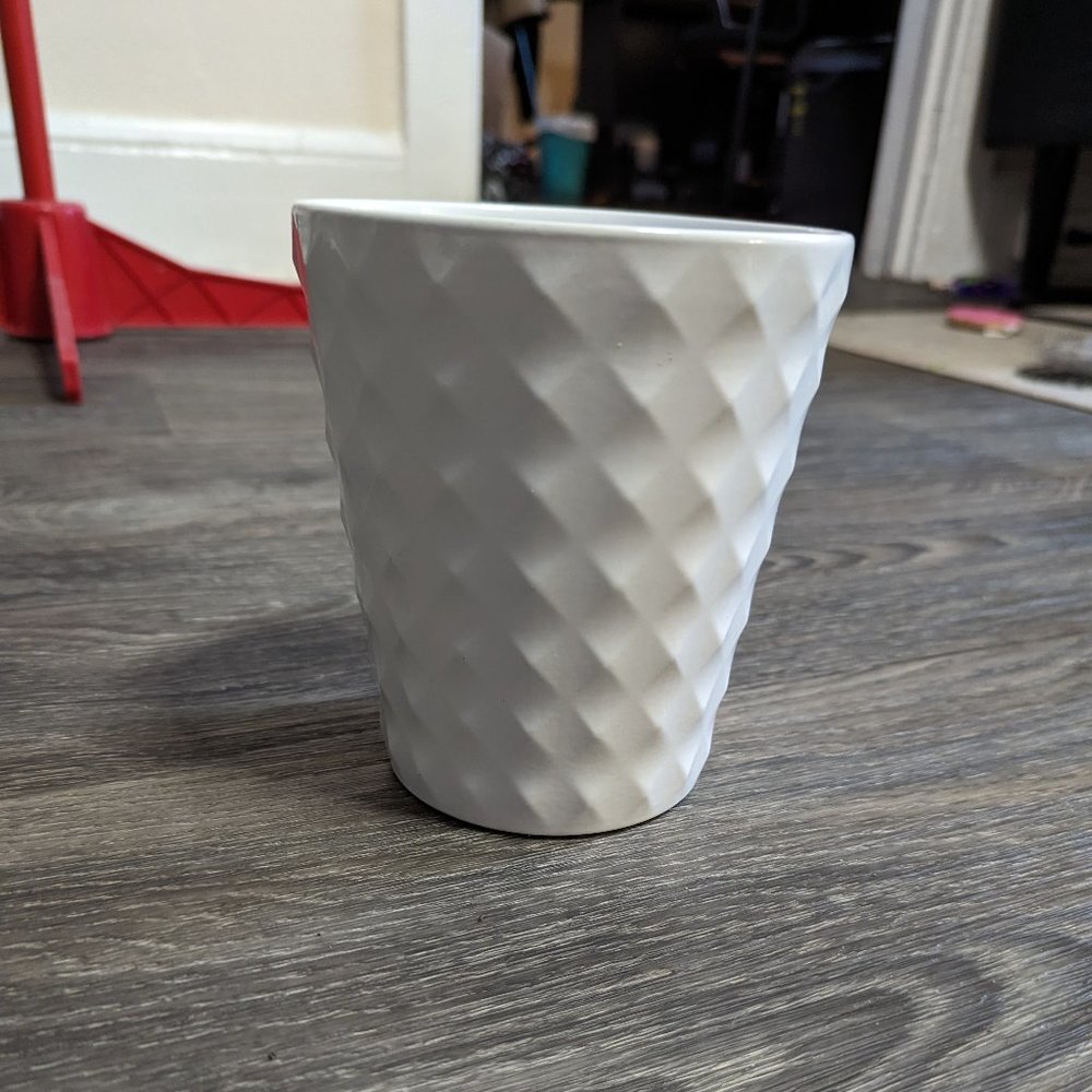 5" White Ceramic Pot - NO DRAINAGE